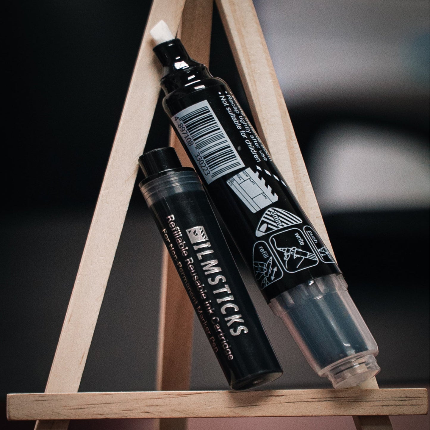 Filmsticks Reusable Non-Permanent Acrylic Board Black Marker Pen Kit